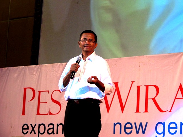 pesta wirausaha 2012 (10) Dahlan Iskan pesta wirausaha 2012 (10) Dahlan Iskan