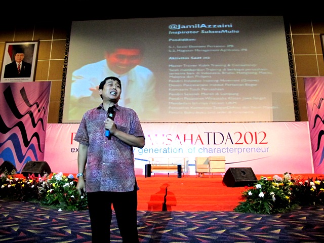 pesta wirausaha 2012 (2) pesta wirausaha 2012 (2)