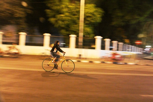 kilometer nol jogja (panning malam hari)
