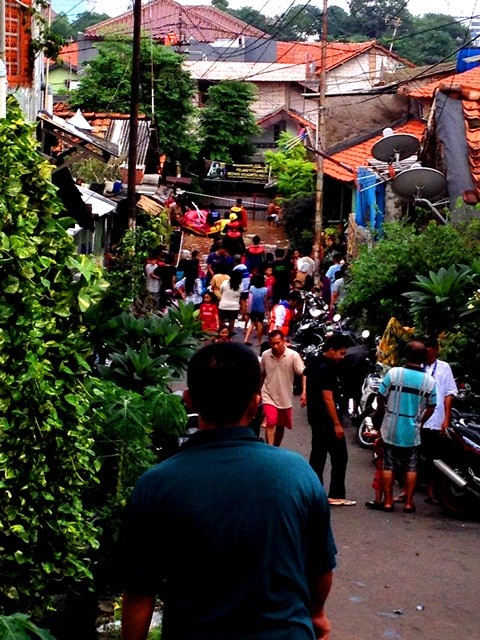 Air banjir kembali naik