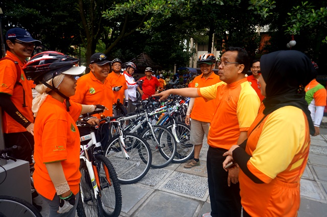 Komunitas S3 GAMA dan Rektor UGM