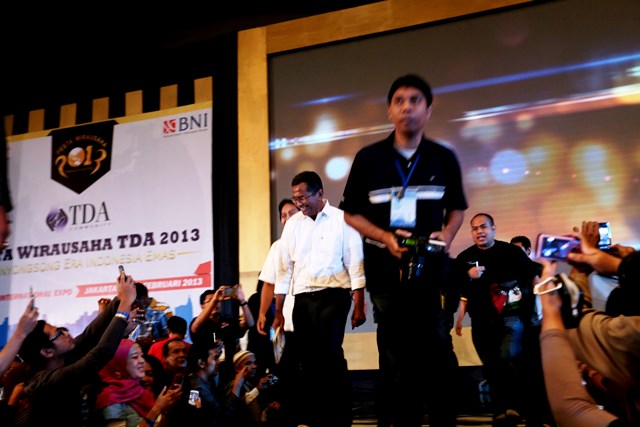 Klinik Dahlan Iskan di Pesta Wirausaha 2013