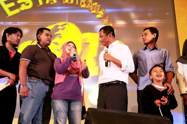 Klinik Dahlan Iskan di Pesta Wirausaha 2013