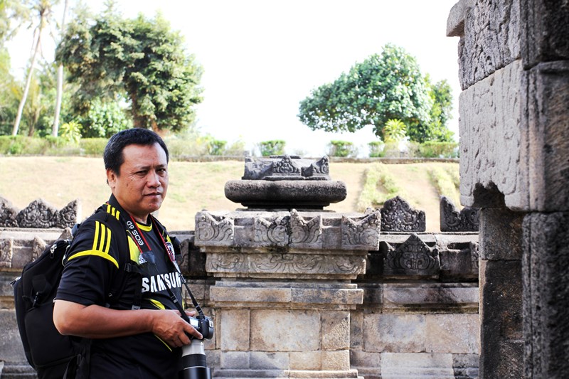 Candi Sambisari jadi cover Facebook