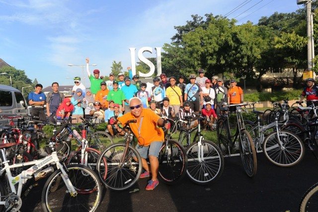 Pos I : Gowes Ceria Paris