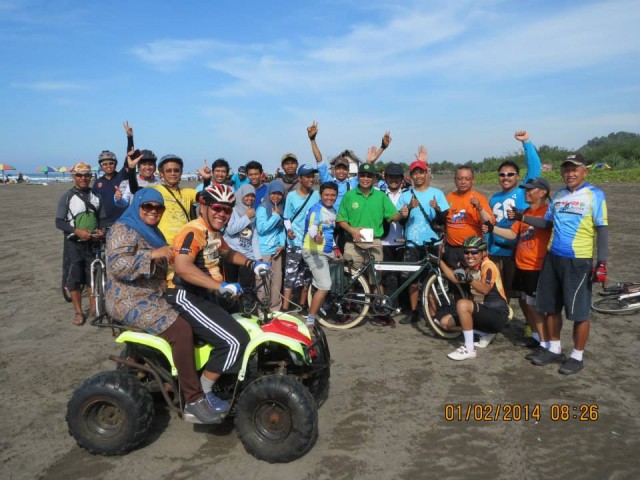 Salah satu grup Narsis Gowes Ceria PARIS
