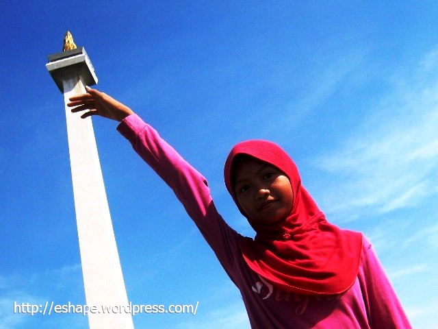 Haslita Nisa dan Monas