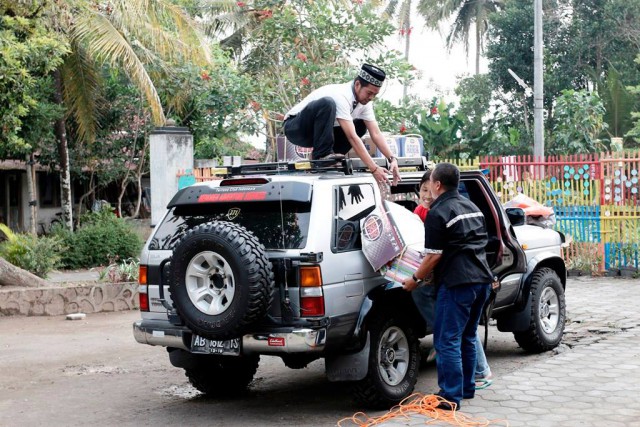 Mobil pribadi untuk angkut barang