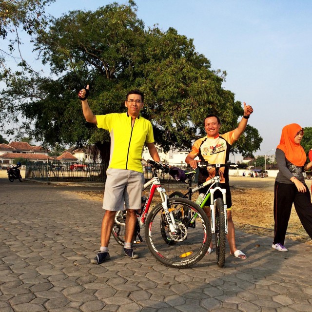 Sepedaan di Alun alun Solo