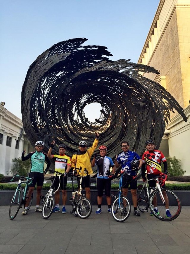 Patung Ombak di Museum