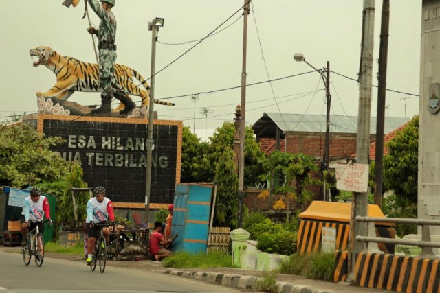 Gowes Pantura di batas Jateng Jabar Brebes