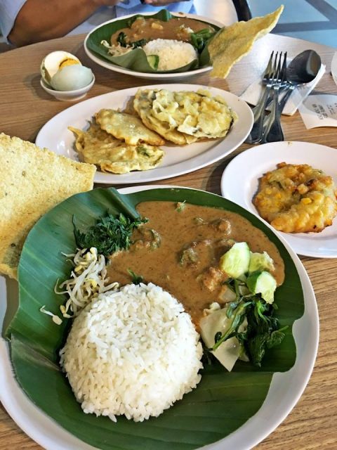 pecel yang (biasanya) murah meriah