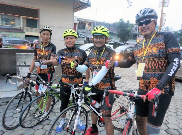 bersama Dirut WTR dan Fanny Gunawan