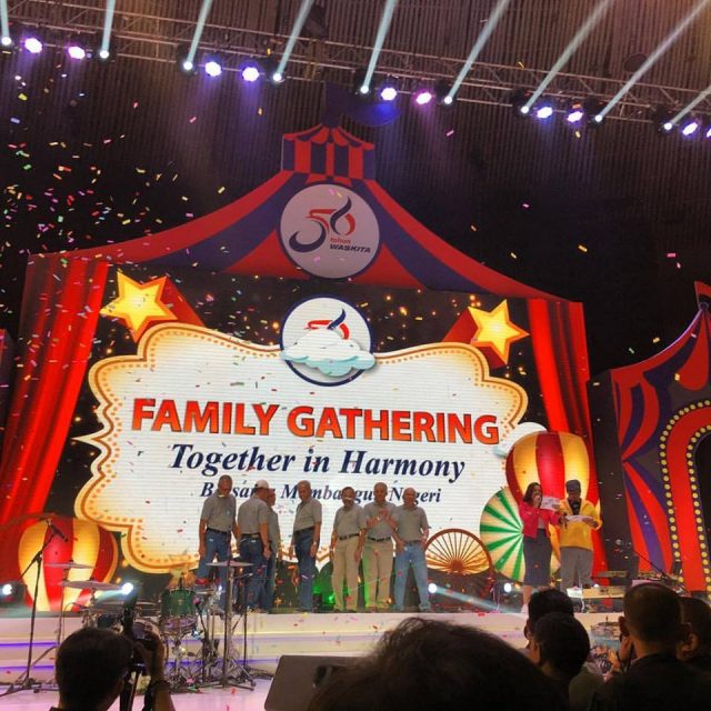 family-gathering-together-in-harmony