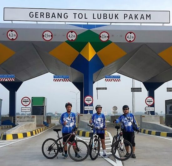 Tol lubuk Pakam