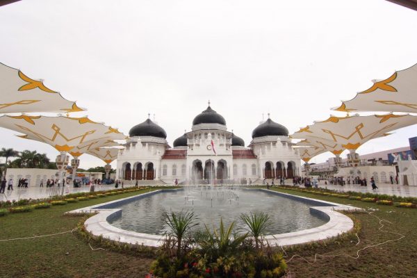 Masjid Baiturrahman Banda Aceh (sumber:kanalaceh.com)