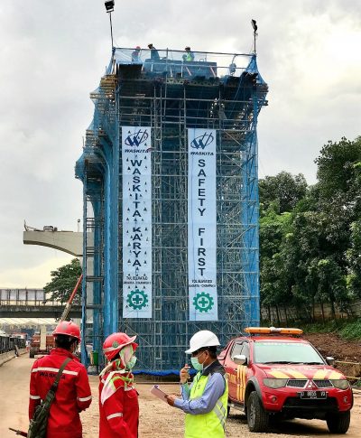 Diskusi pelaksana Proyek