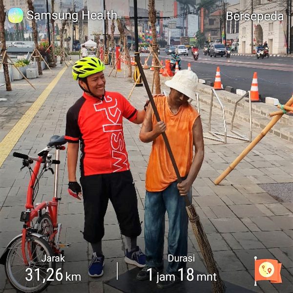 Tukang sapu Kota Tua