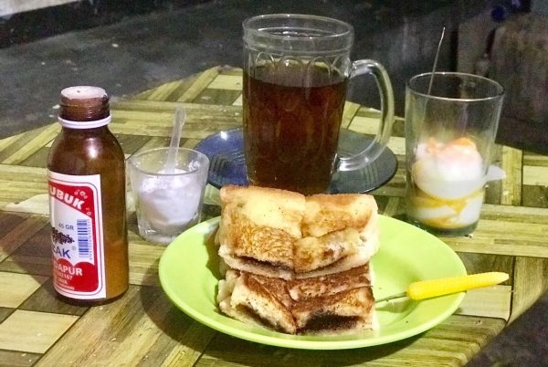 Sahur Pojok Biru Laut X