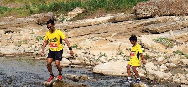 UGM ITR beri contoh menyeberang sungai