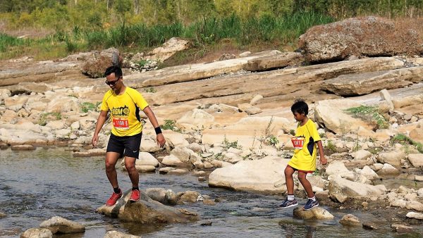 UGM ITR beri contoh menyeberang sungai