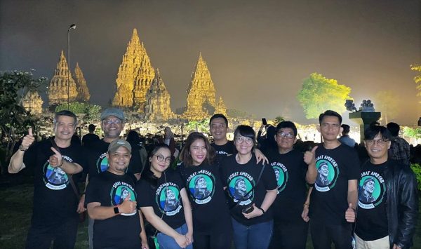 sobat ambyar di Prambanan